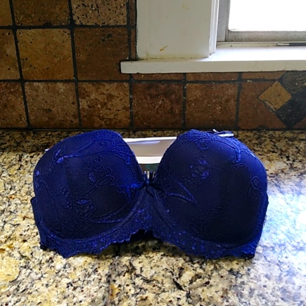 NWT Pure Beauty Lace Bra - Navy